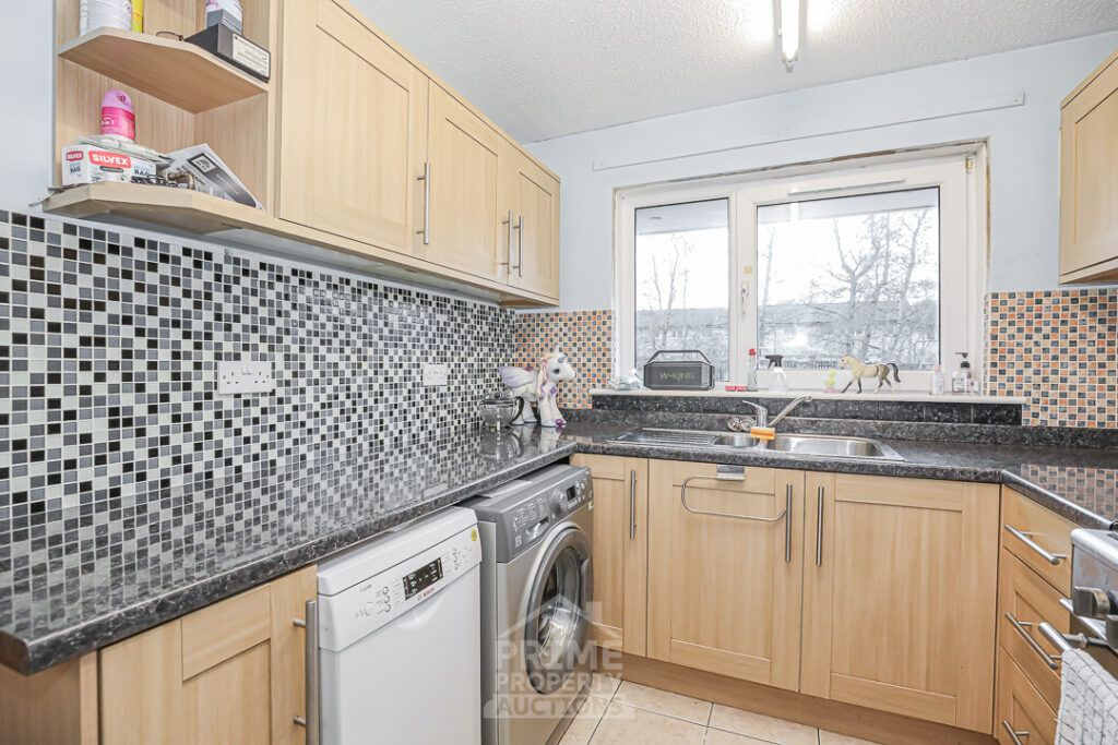 Property photo 3 of 22