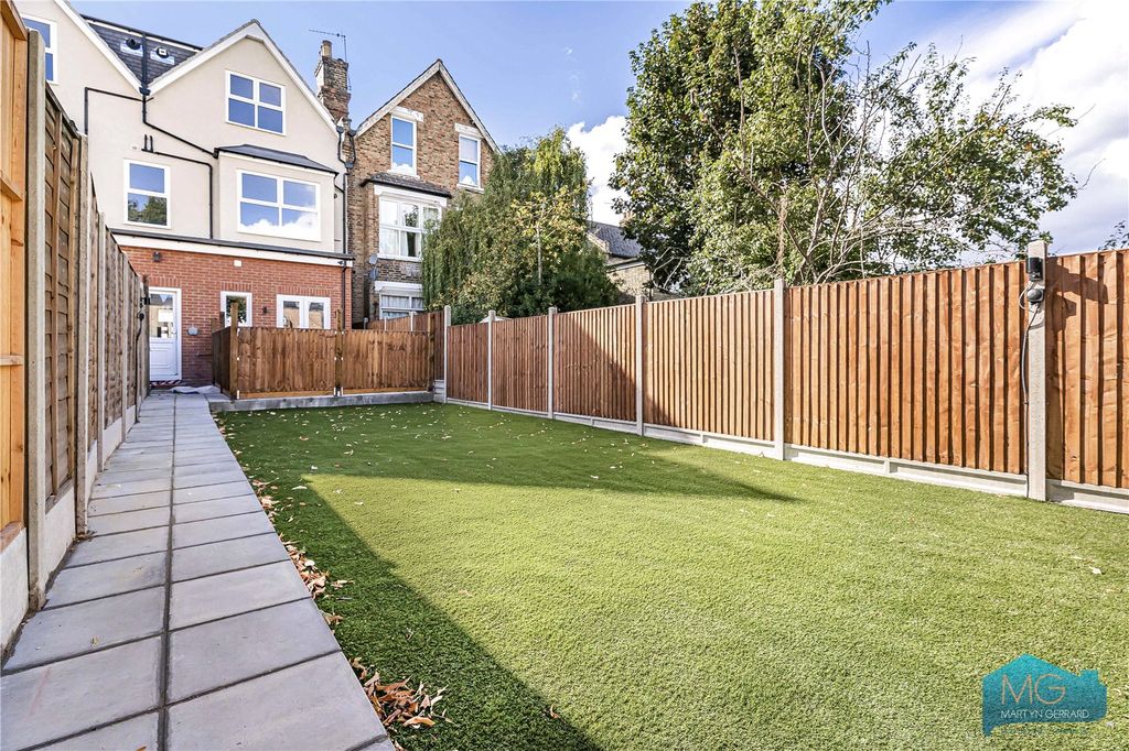 Property photo 3 of 11 Picture No. 13