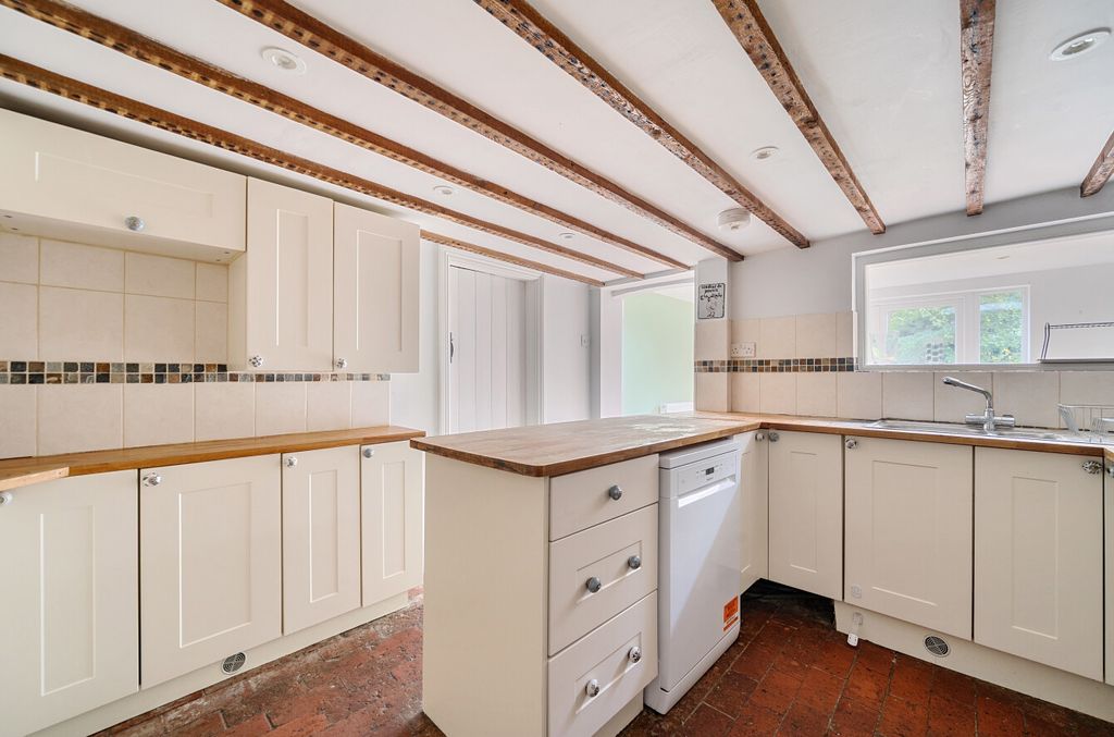 Property photo 3 of 17 1362305-7-68Df933...