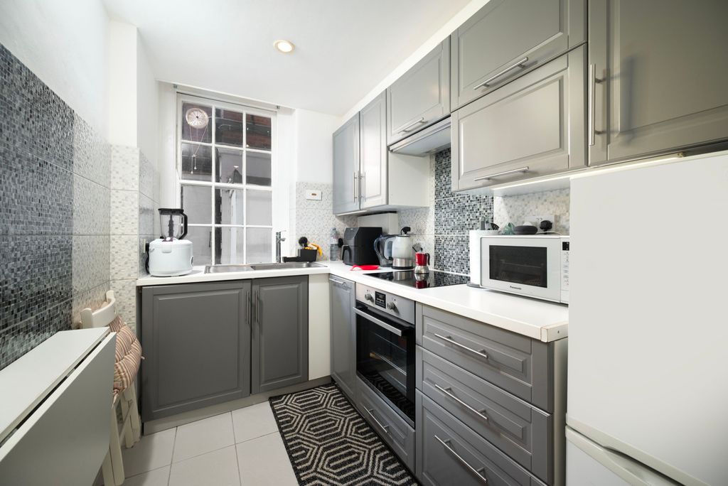 Property photo 3 of 11 Picture No. 11