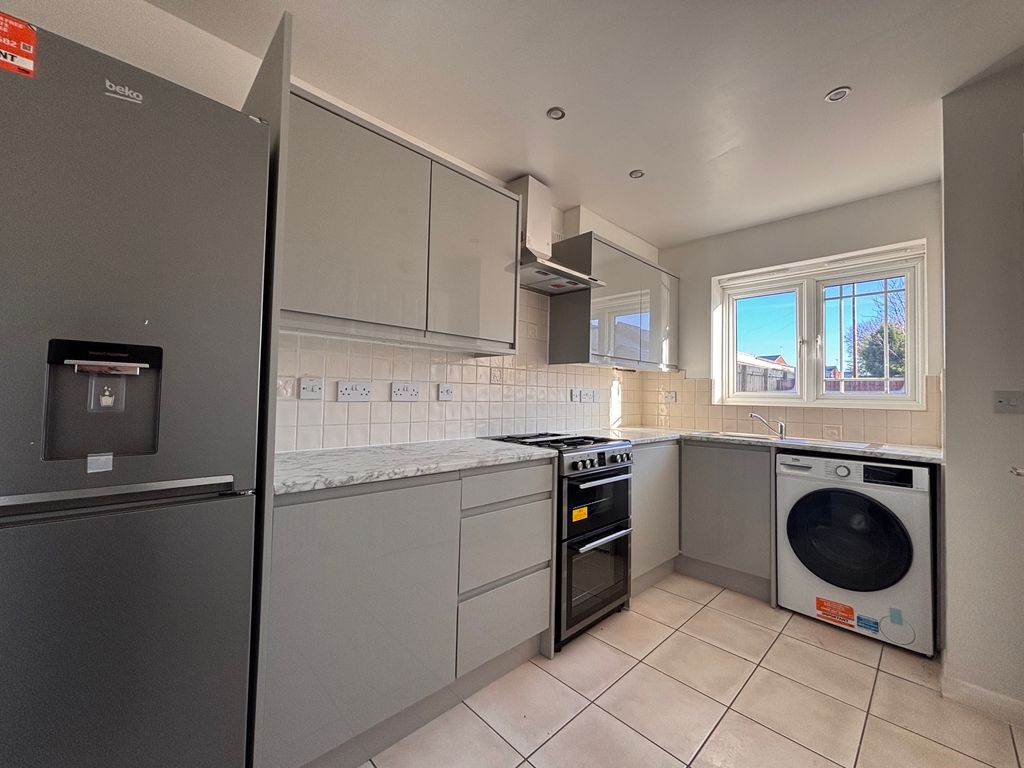 Property photo 1 of 13 Kitchen