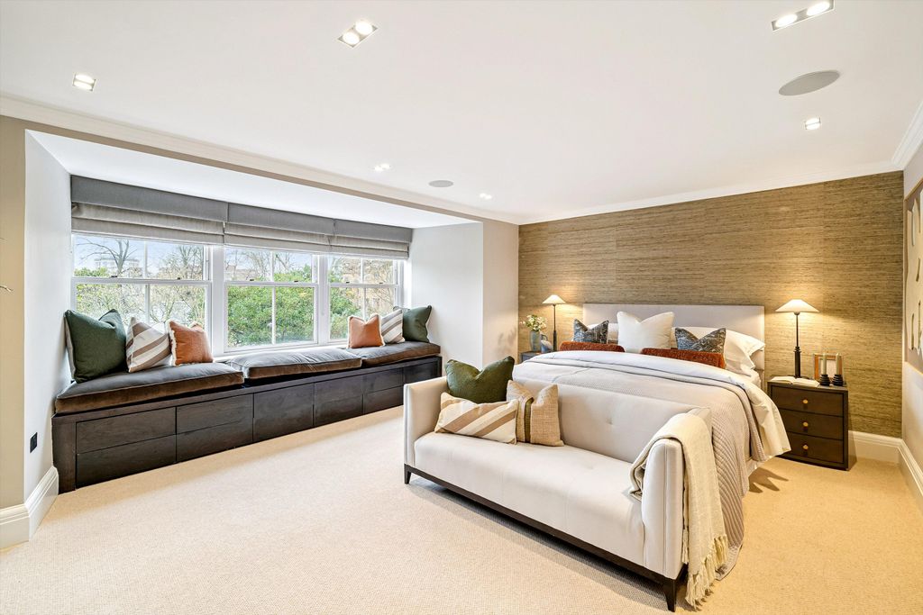 Additional image 14 of 8 bed terraced house to rentCheyne Walk & Cheyne Mews, London SW3