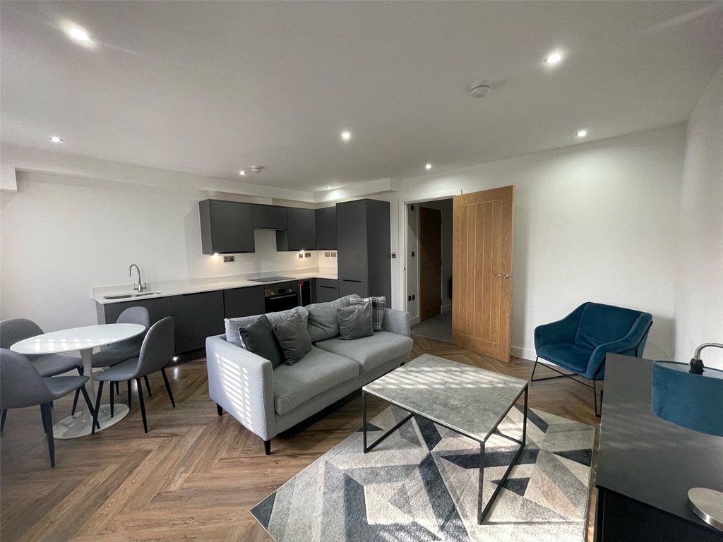 Property photo 2 of 12 Lounge