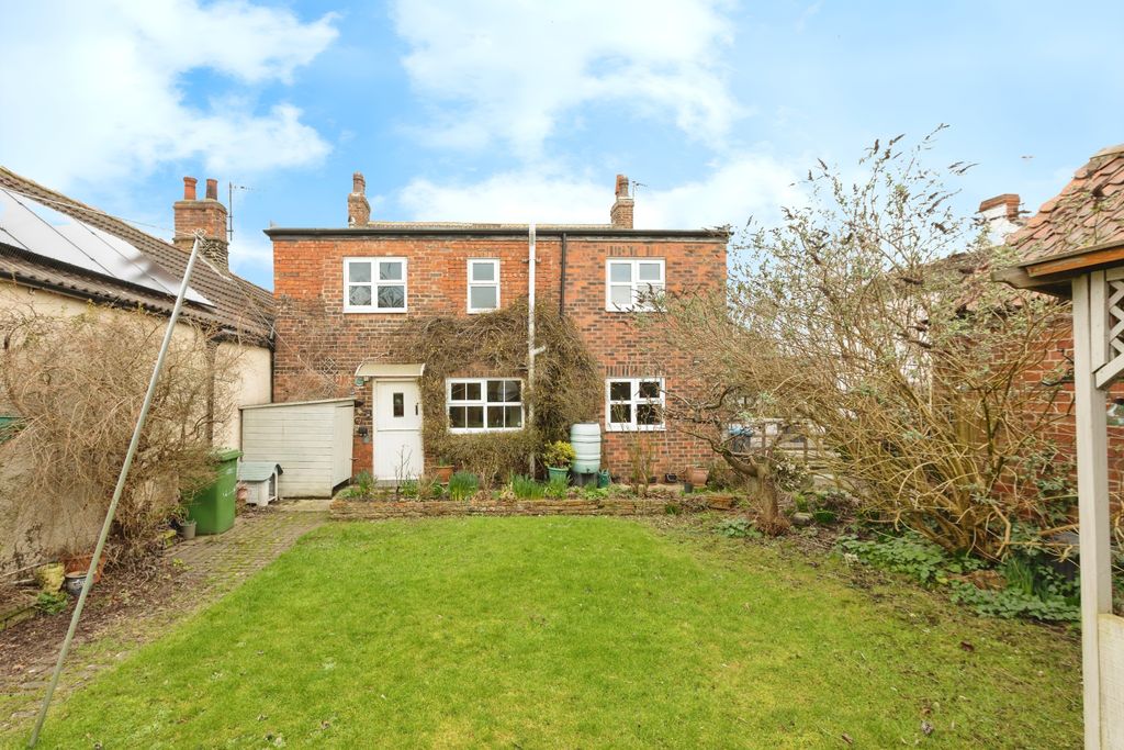 Property photo 2 of 15 Photography