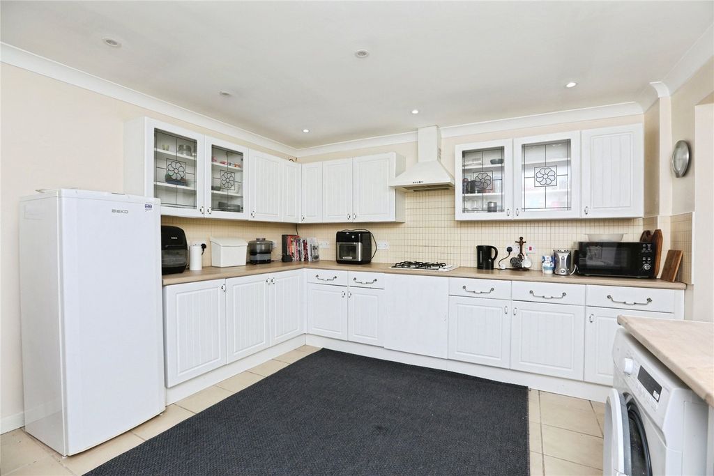 Property photo 3 of 16 Picture No. 04