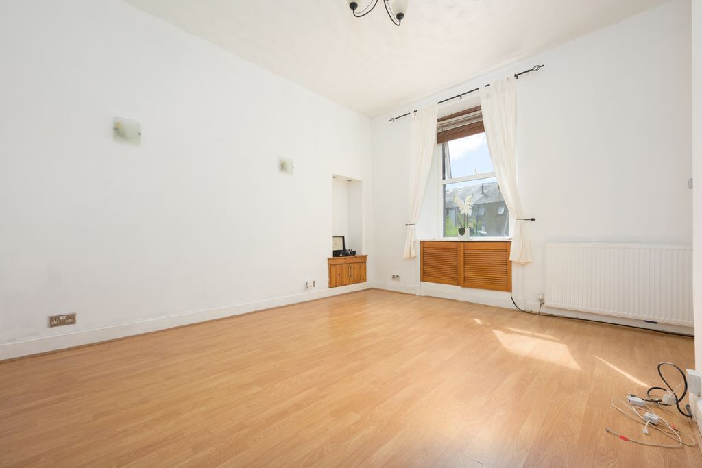 Additional image 5 of 1 bed flat for sale19 Rose Street, Dunfermline KY12