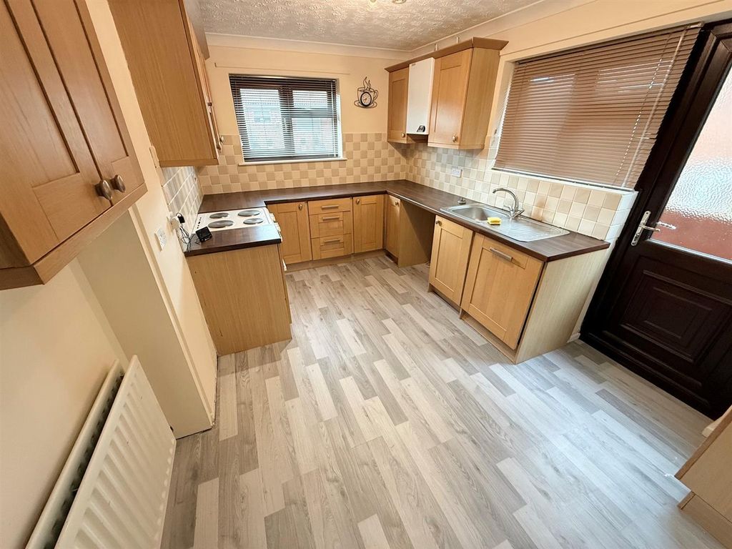Property photo 1 of 14 Kitchen/Breakfast Room