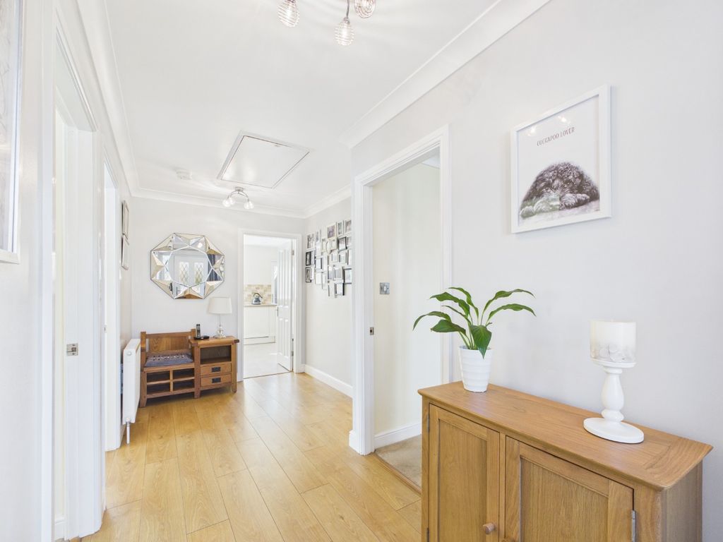 Property photo 2 of 16 4375475