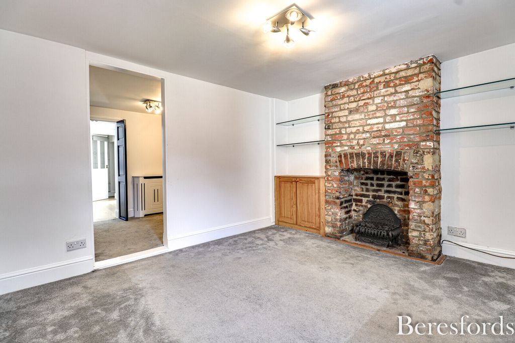 Property photo 1 of 11 Lounge View 1