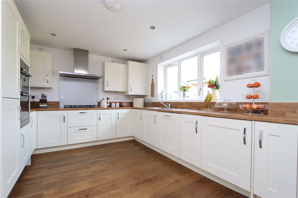 Property photo 3 of 24 Picture No. 26