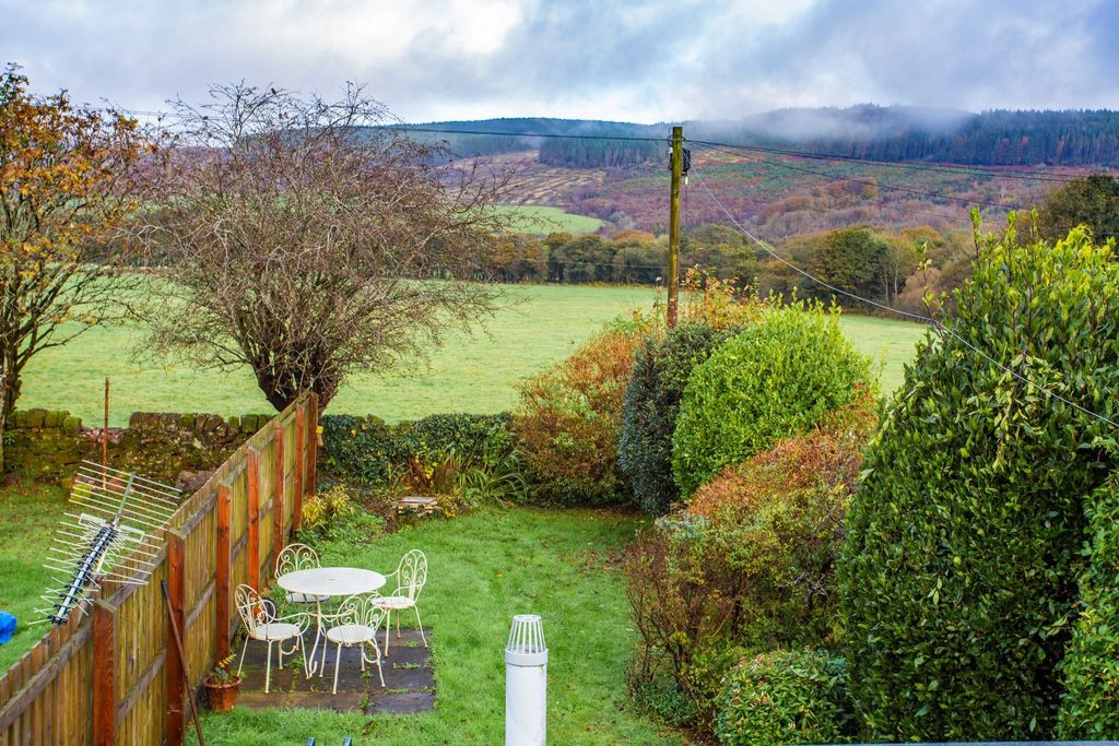 Property photo 3 of 41 4613663