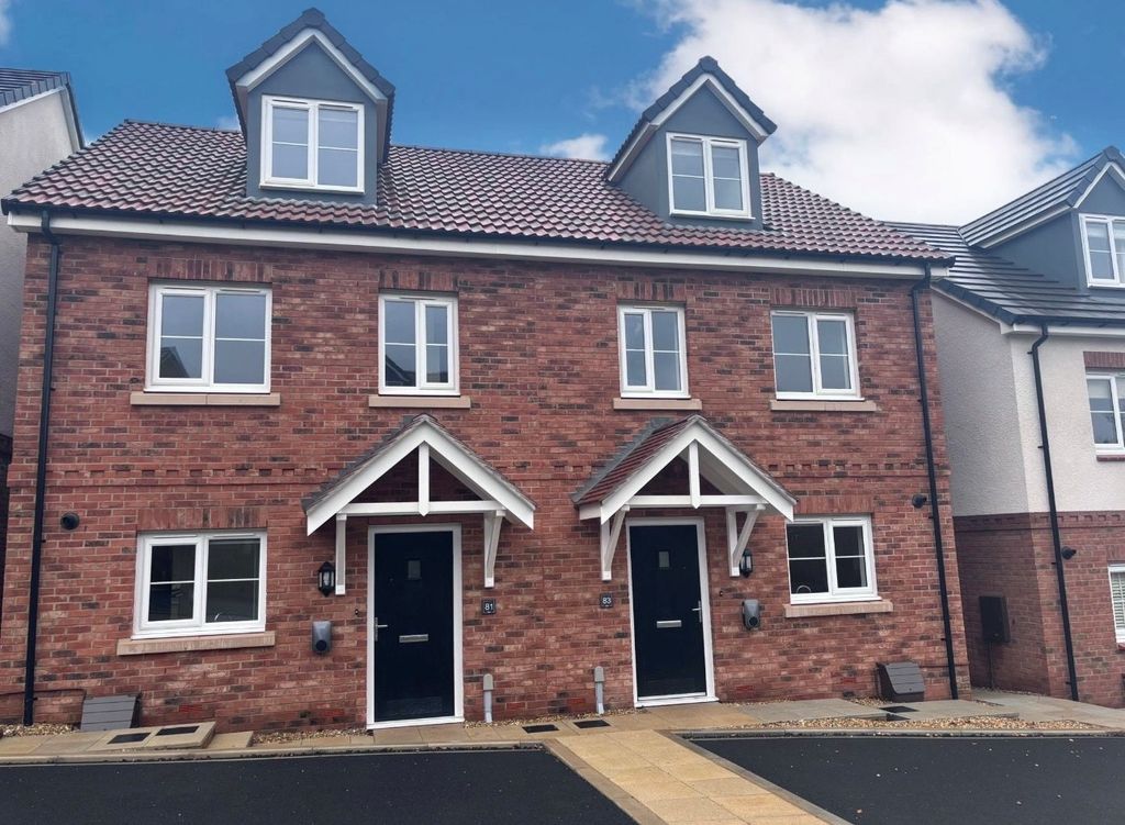 Property photo 1 of 11 Front Door