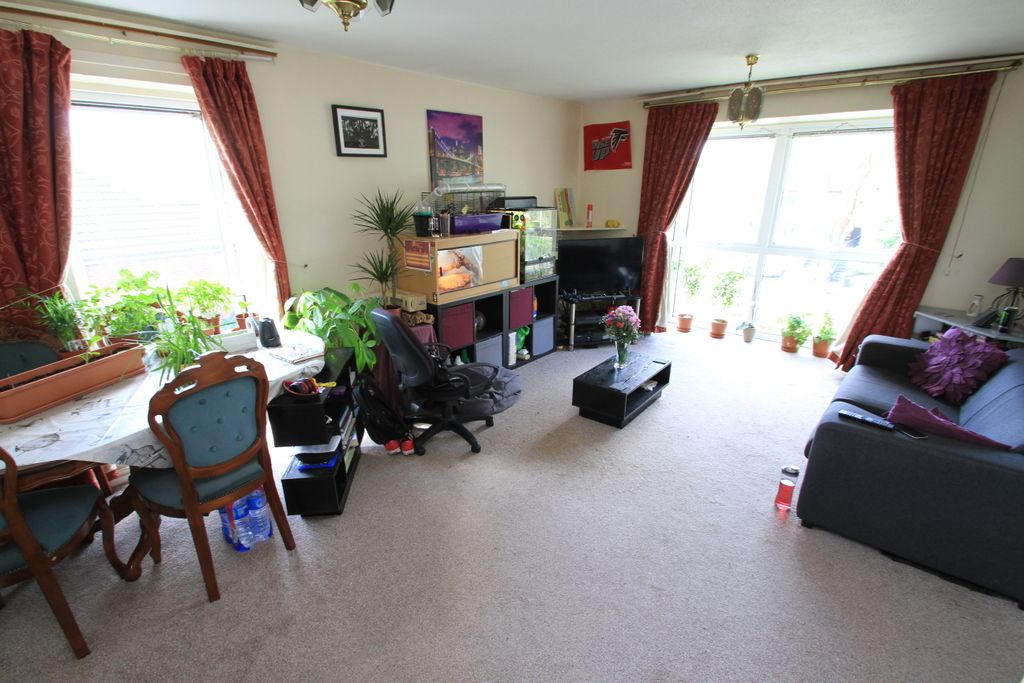 Property photo 2 of 7