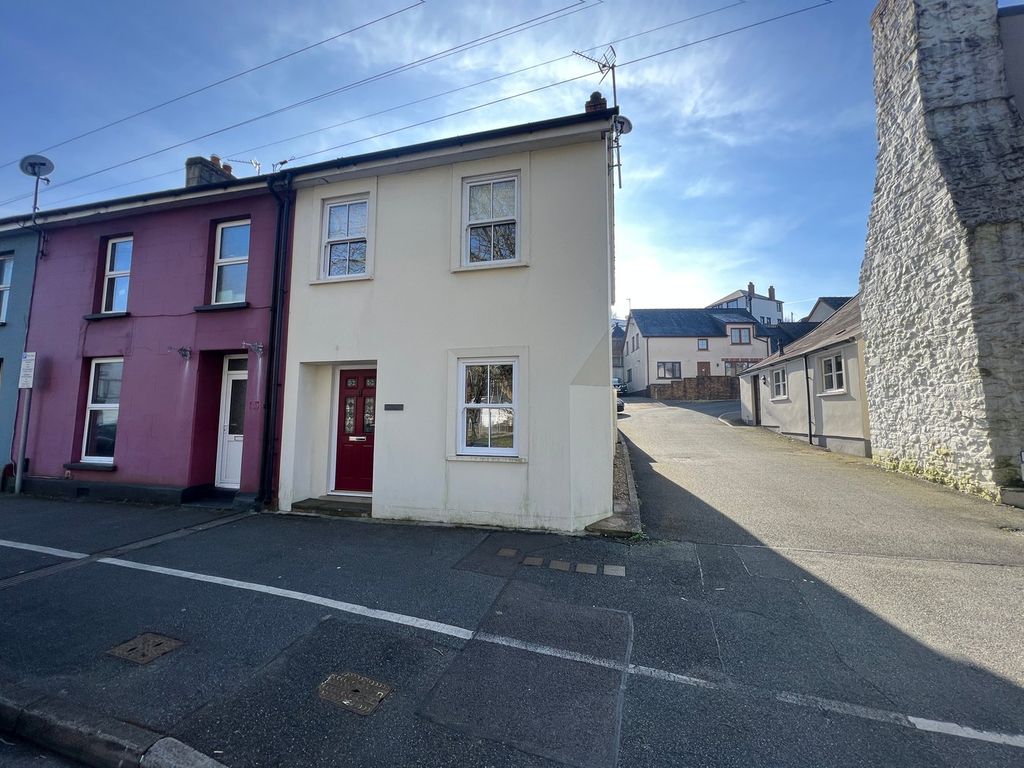 Property photo 1 of 22