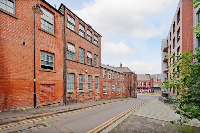 Property photo 3 of 17 External