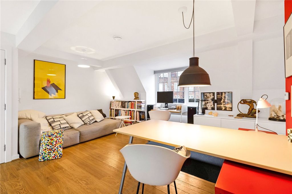 Property photo 2 of 10 Reception