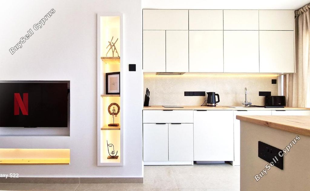 Property photo 1 of 28