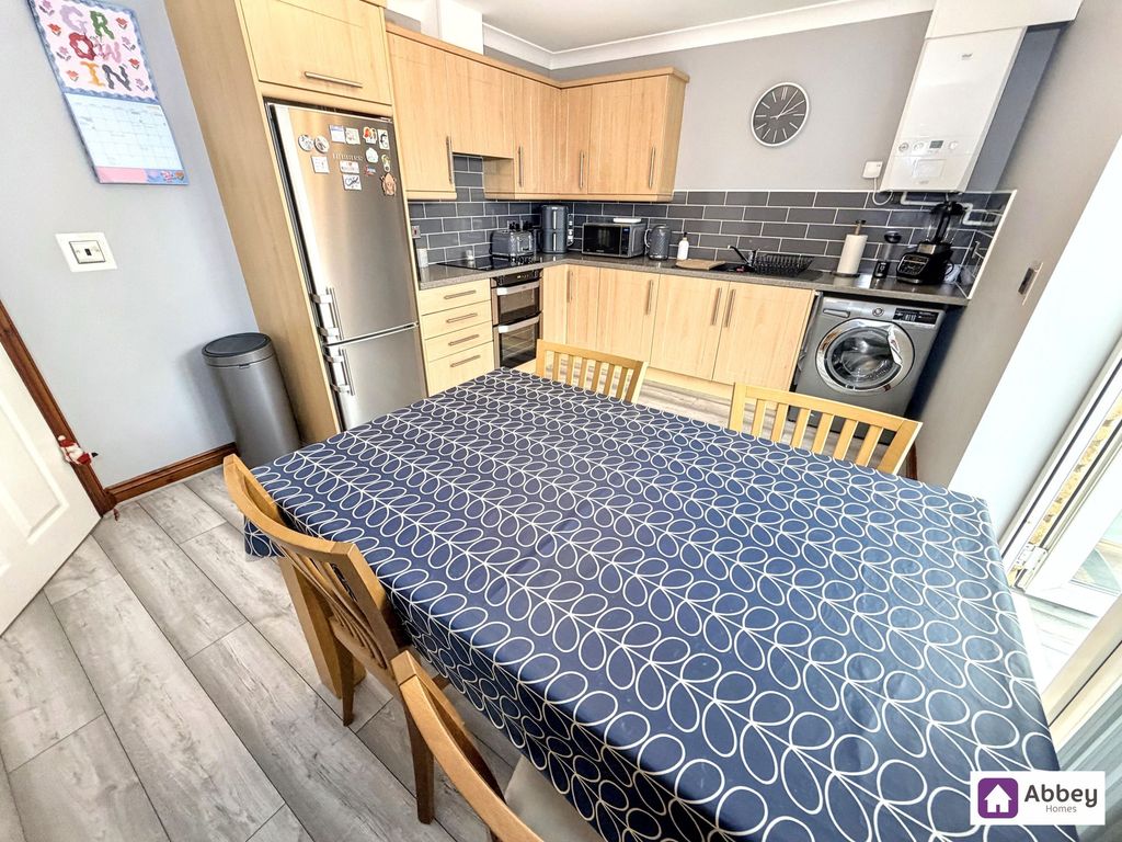 Property photo 3 of 14 Kitchen/Diner