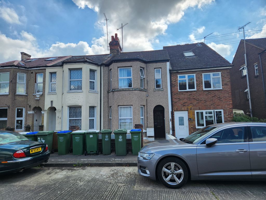 Property photo 1 of 6