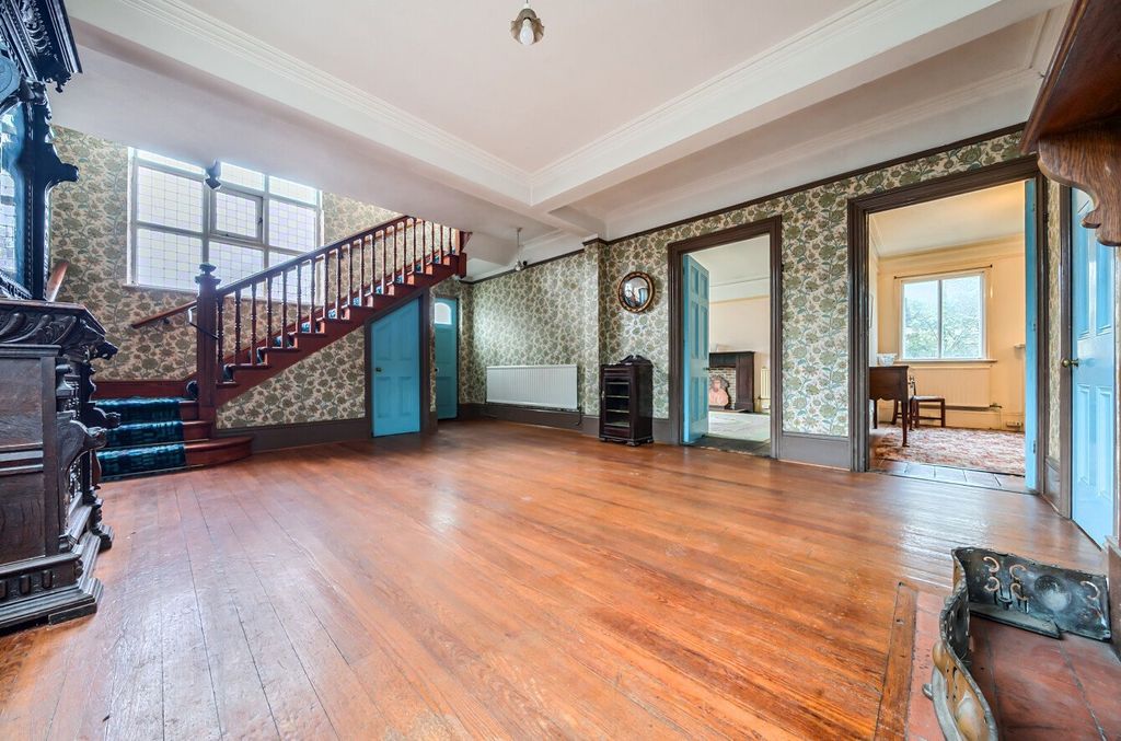 Property photo 2 of 52 1388948-16-6941A6...