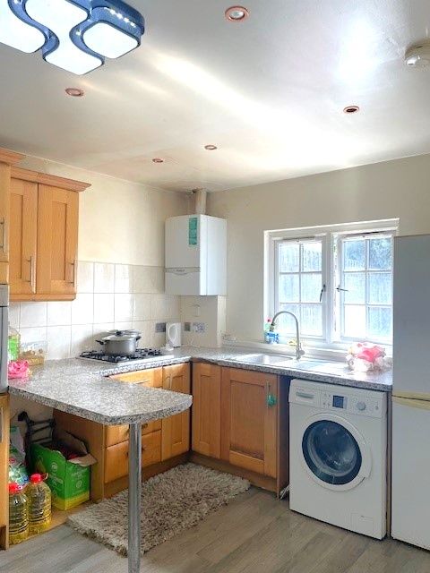 Property photo 2 of 8