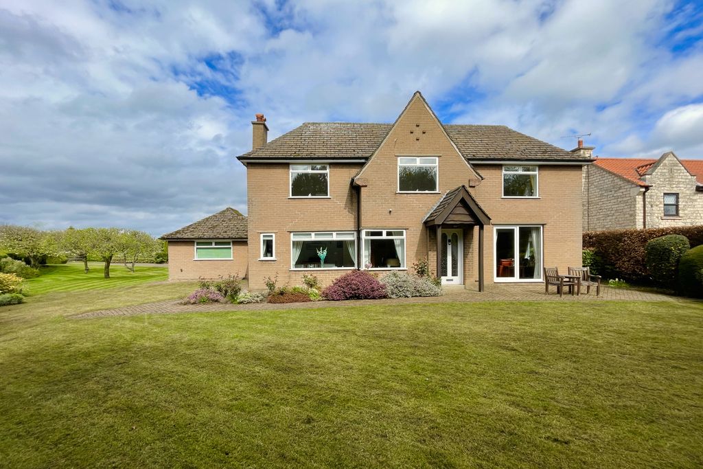 Property photo 1 of 30 1