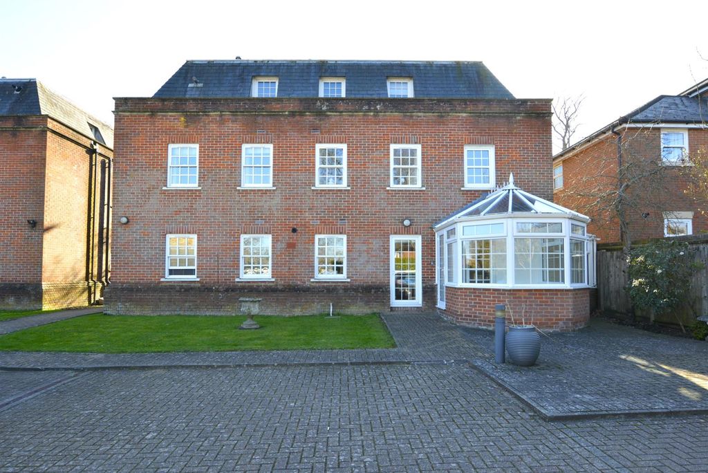 Property photo 1 of 10 Ext 1.Jpg