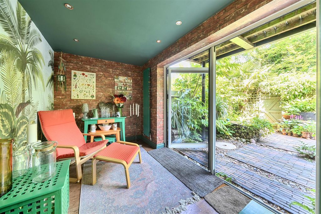 Property photo 2 of 19 1466263-6-6A17473d17ce2.Jpg