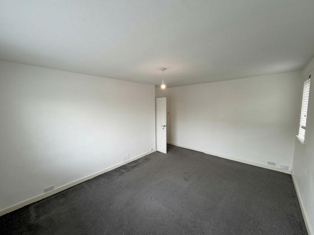 Property photo 3 of 9 Untitled Design (21)