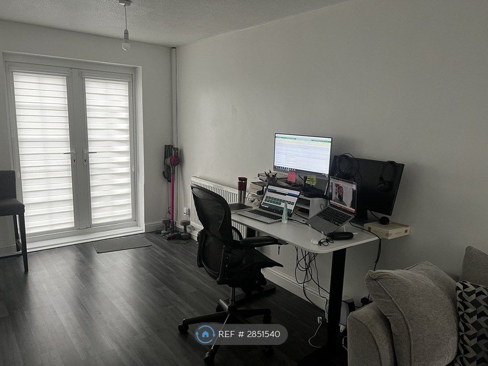 Property photo 3 of 8