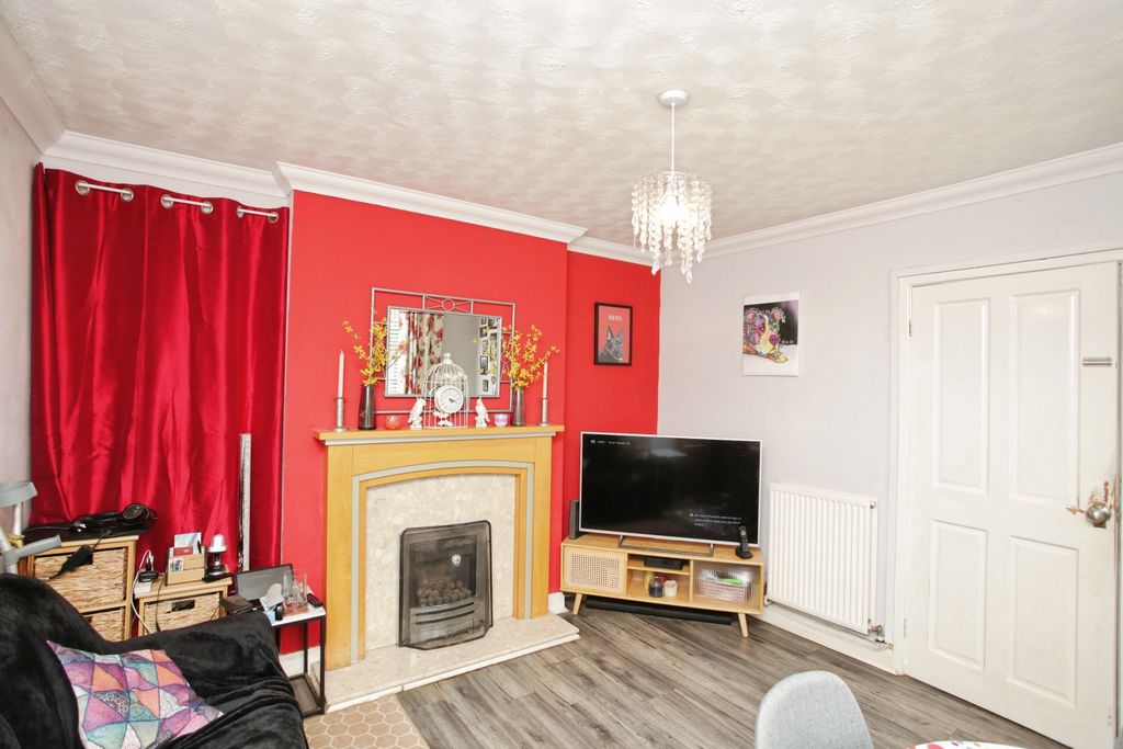 Property photo 3 of 15