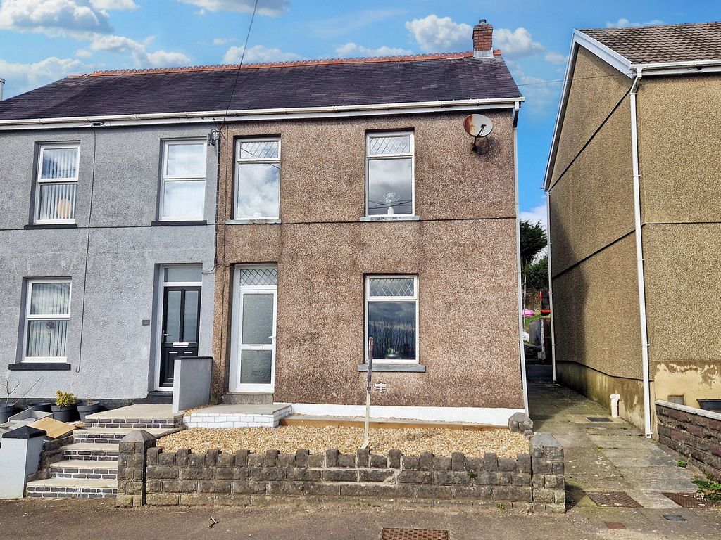 Property photo 1 of 32