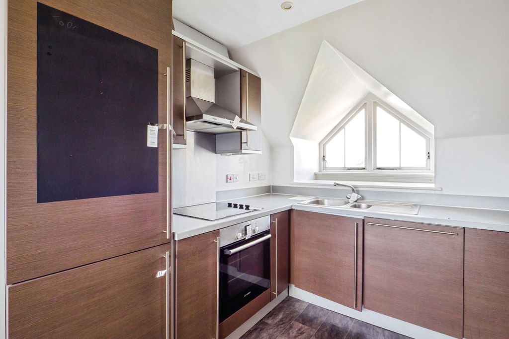 Property photo 3 of 22 Pbox-Img.Jpg