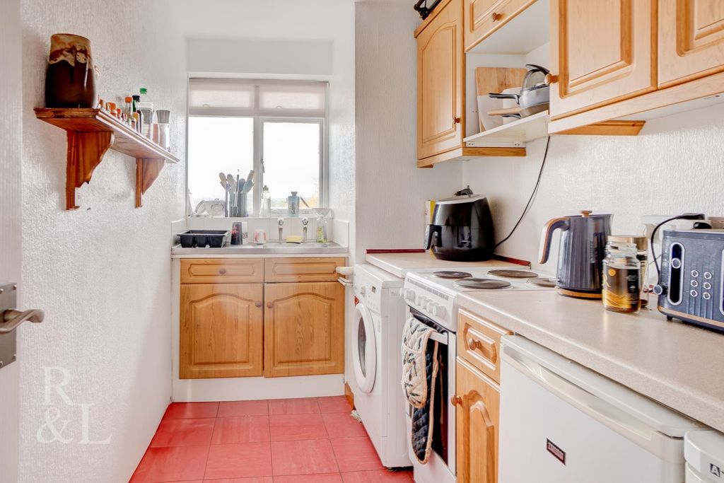 Property photo 3 of 9 Batched (2).Jpg