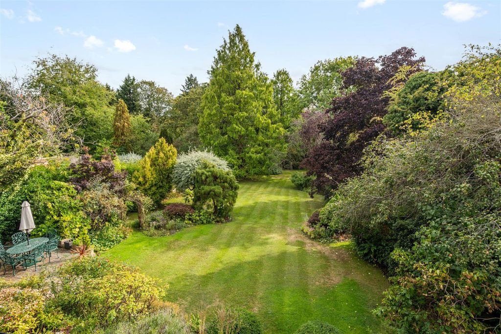 Property photo 2 of 30 21 Temple Road_117.Jpg