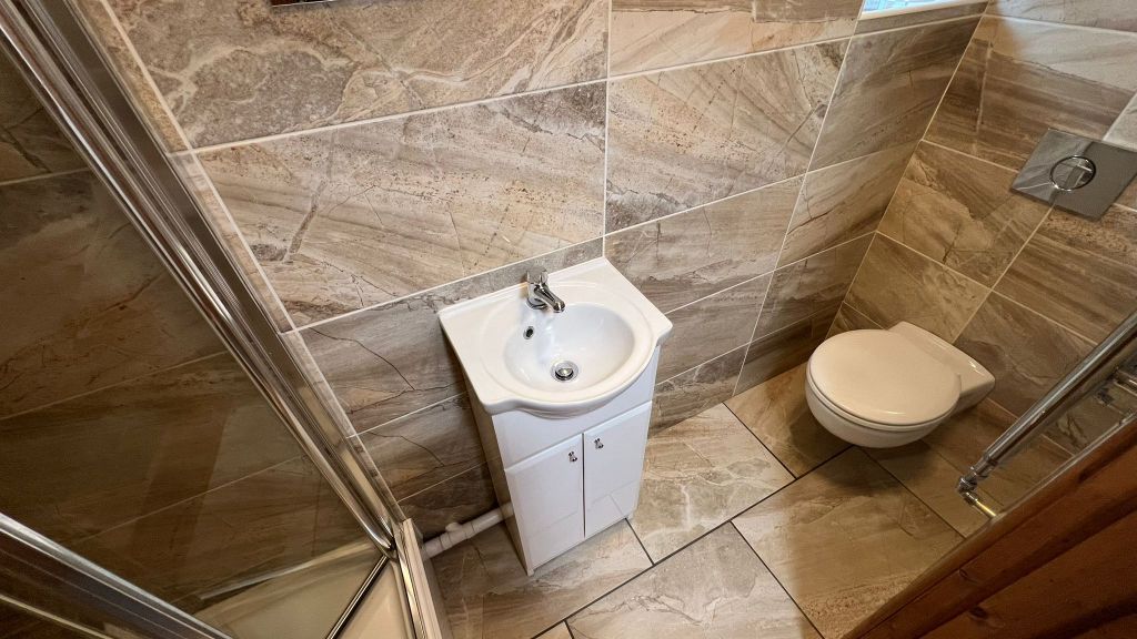 Property photo 3 of 4