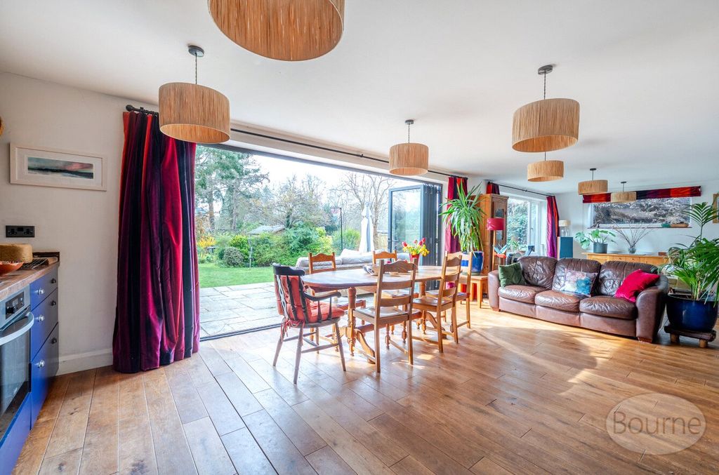 Additional image 11 of 5 bed detached house for salePulens Crescent, Petersfield, Hampshire GU31