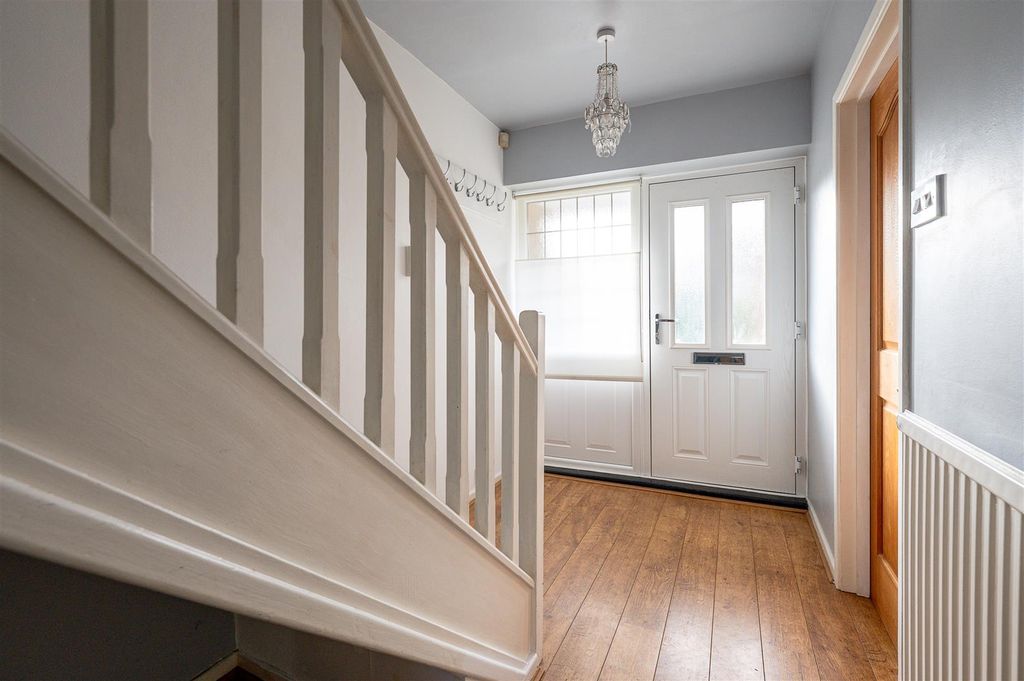 Property photo 3 of 23 Hall