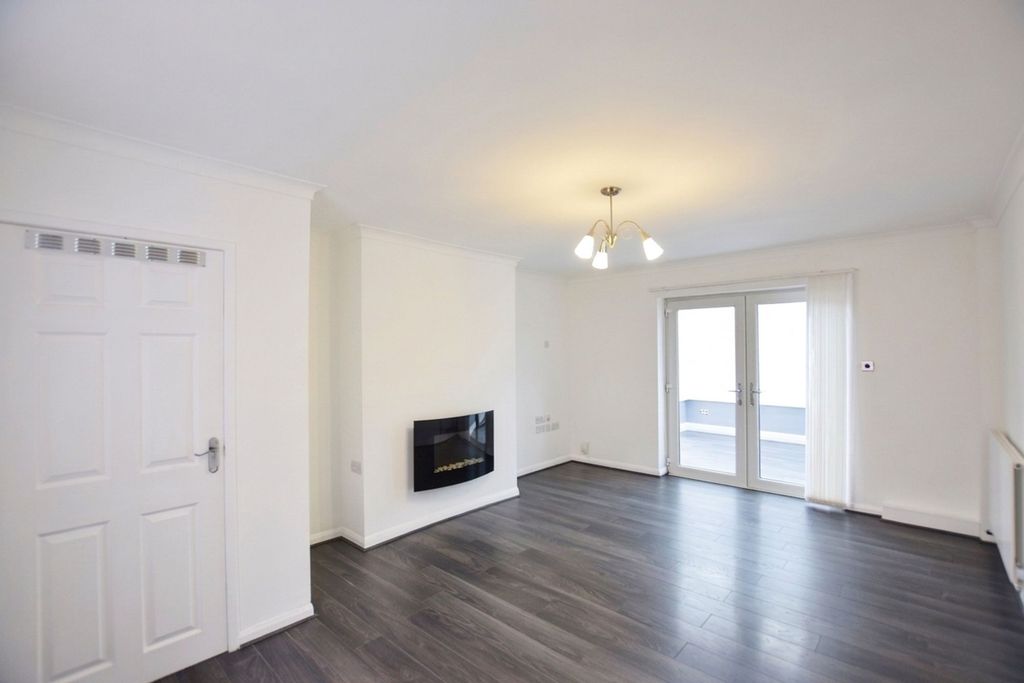 Property photo 3 of 12 Living Room