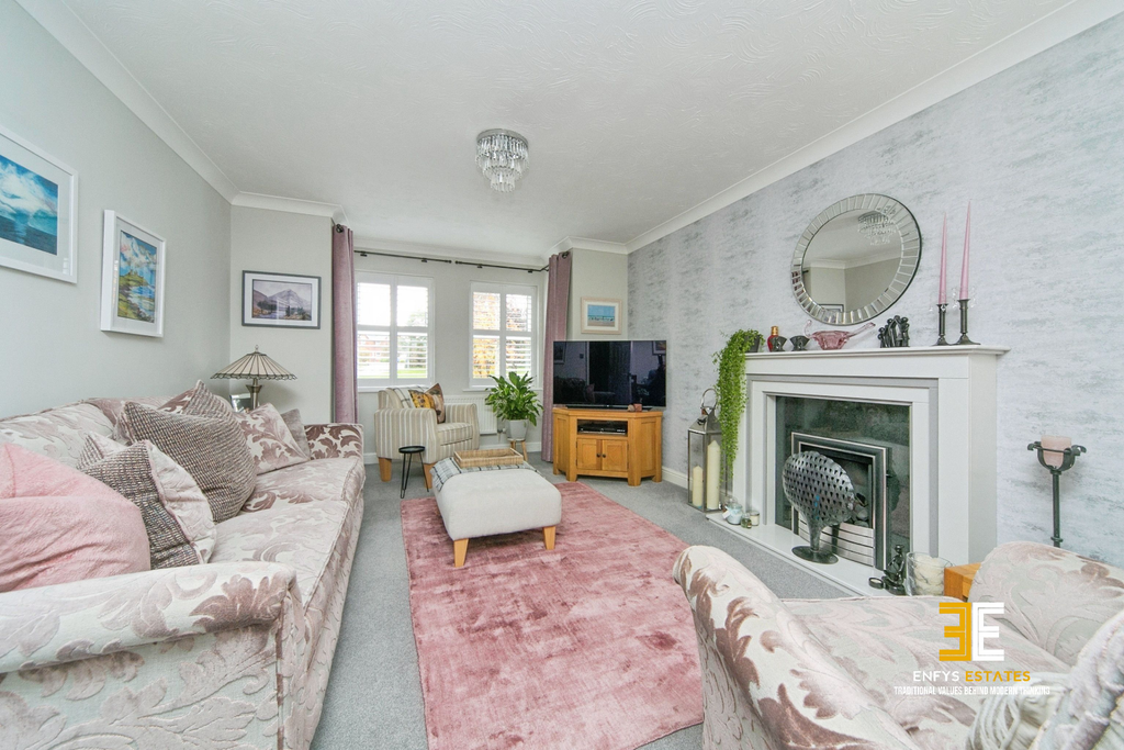 Property photo 3 of 33