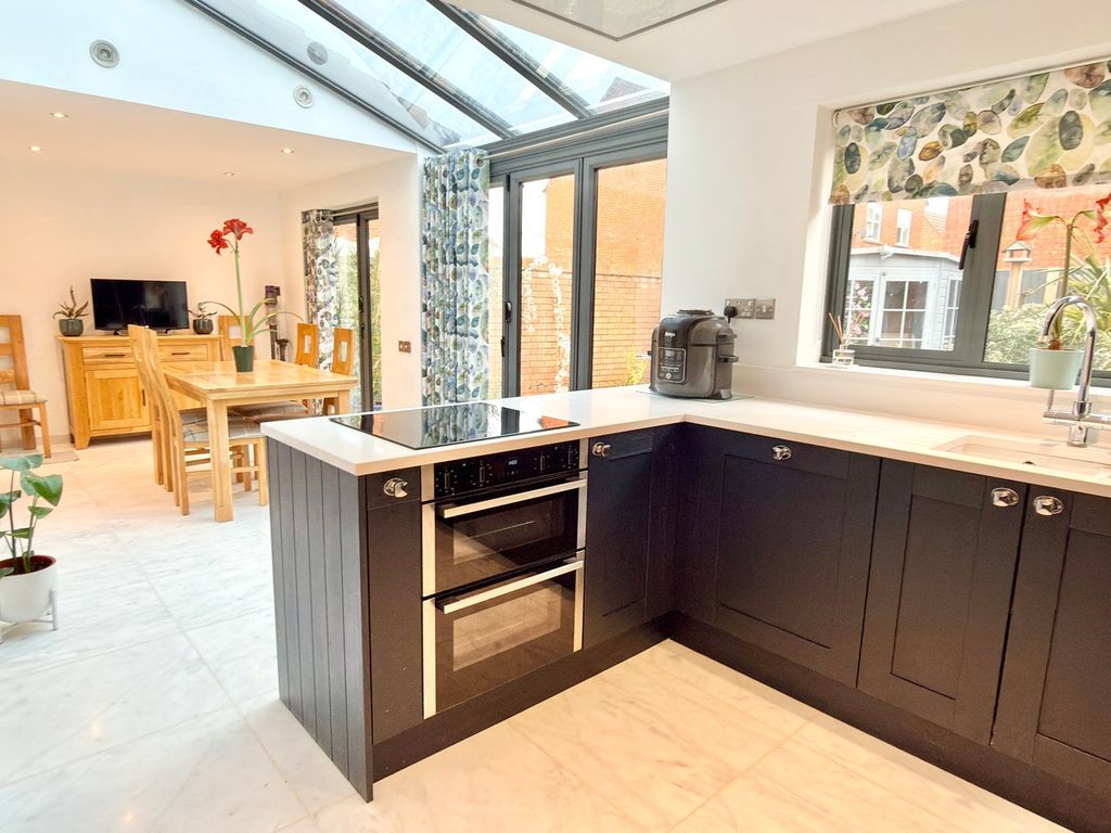 Property photo 3 of 13