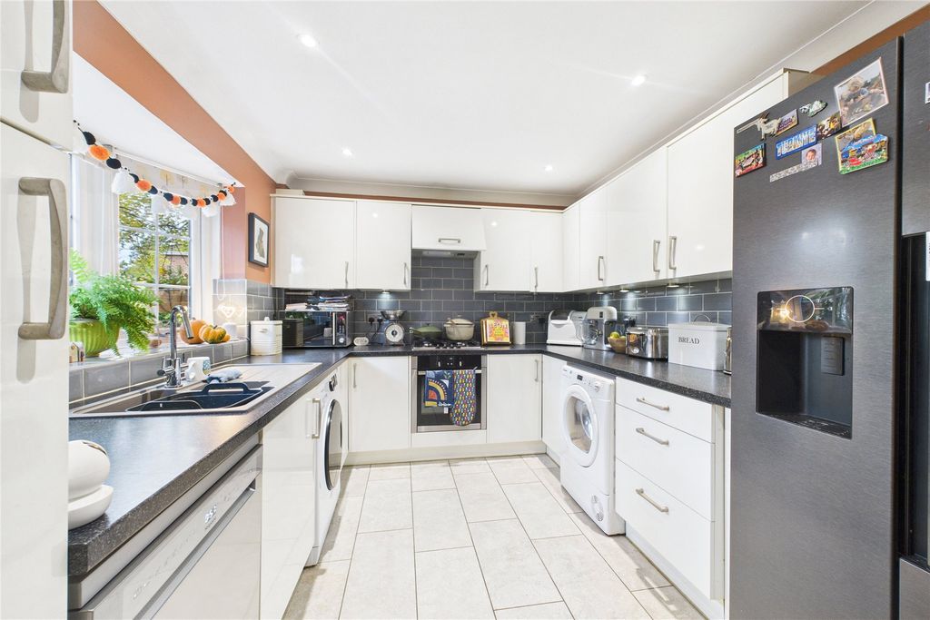 Property photo 2 of 13 Picture No. 01