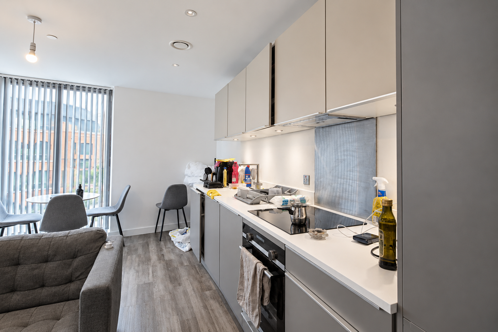 Property photo 2 of 13 7