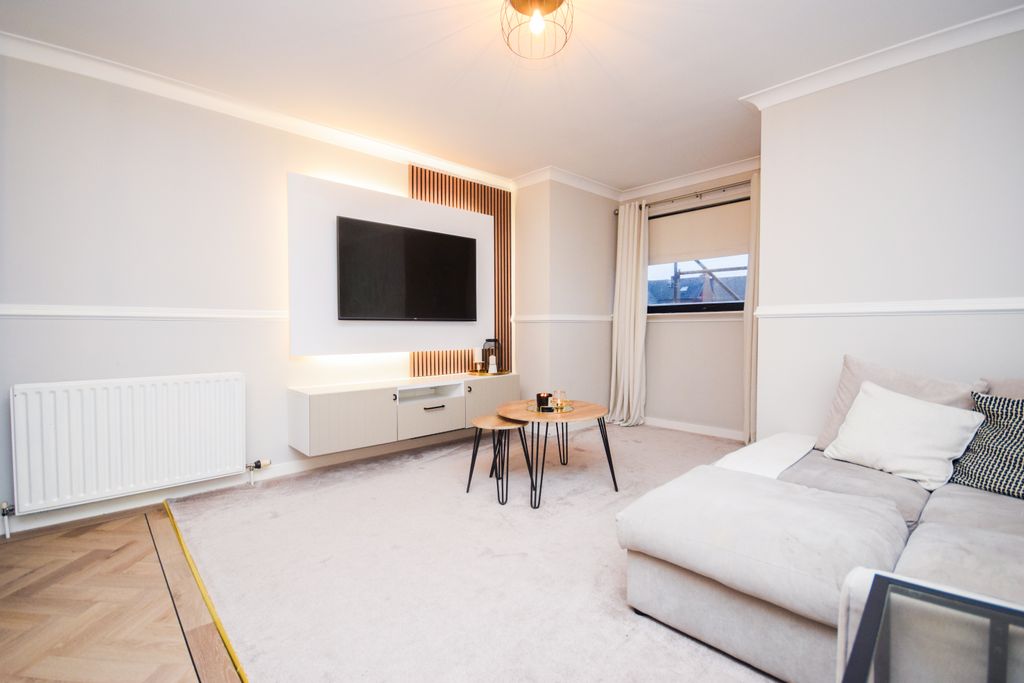 Property photo 3 of 19 Dsc_0133-2