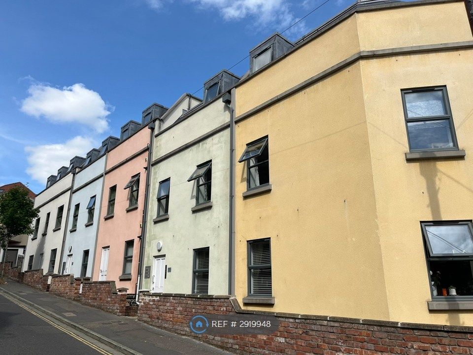 Property photo 1 of 14