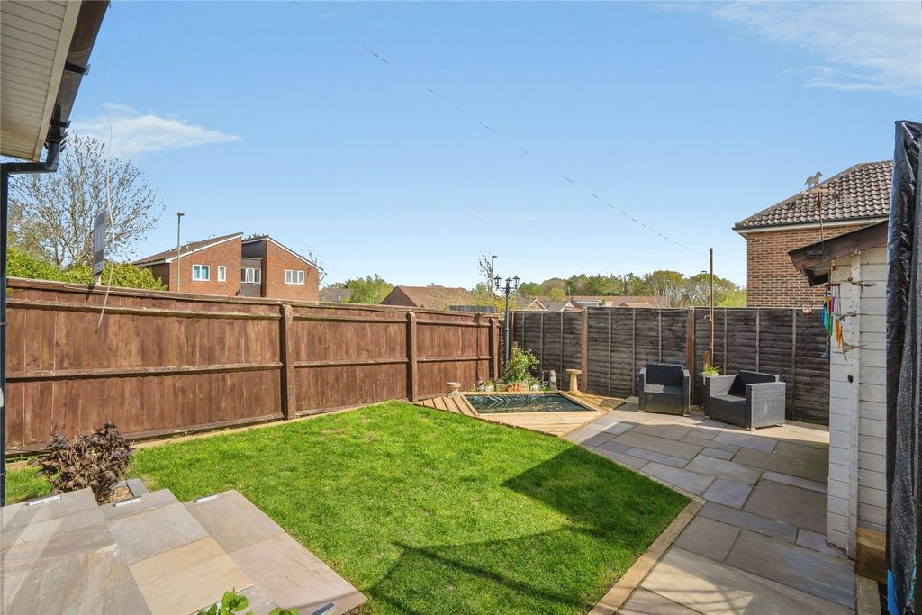 Property photo 2 of 17 Picture No. 28