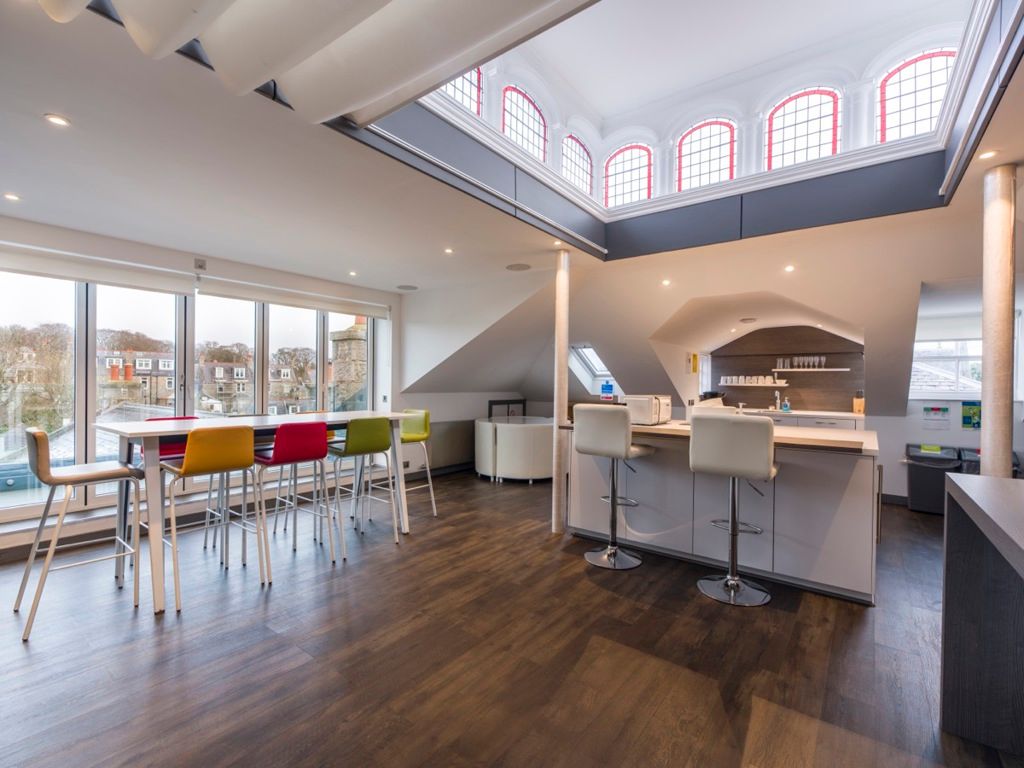 Property photo 3 of 12 Photo 14