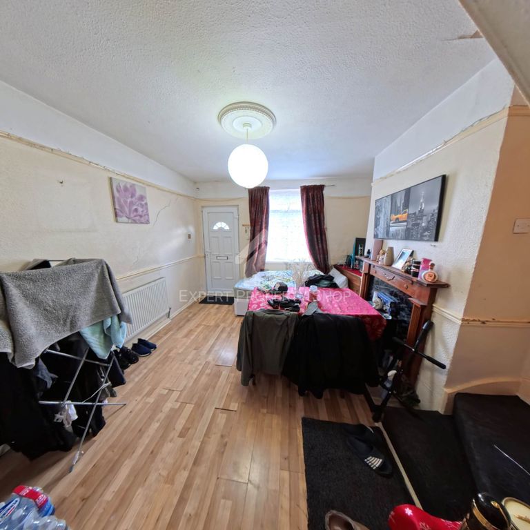 Property photo 3 of 14