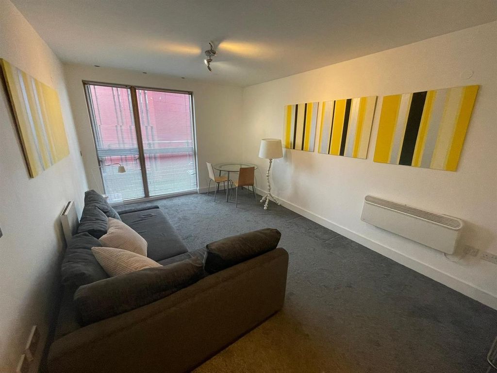 Property photo 2 of 9