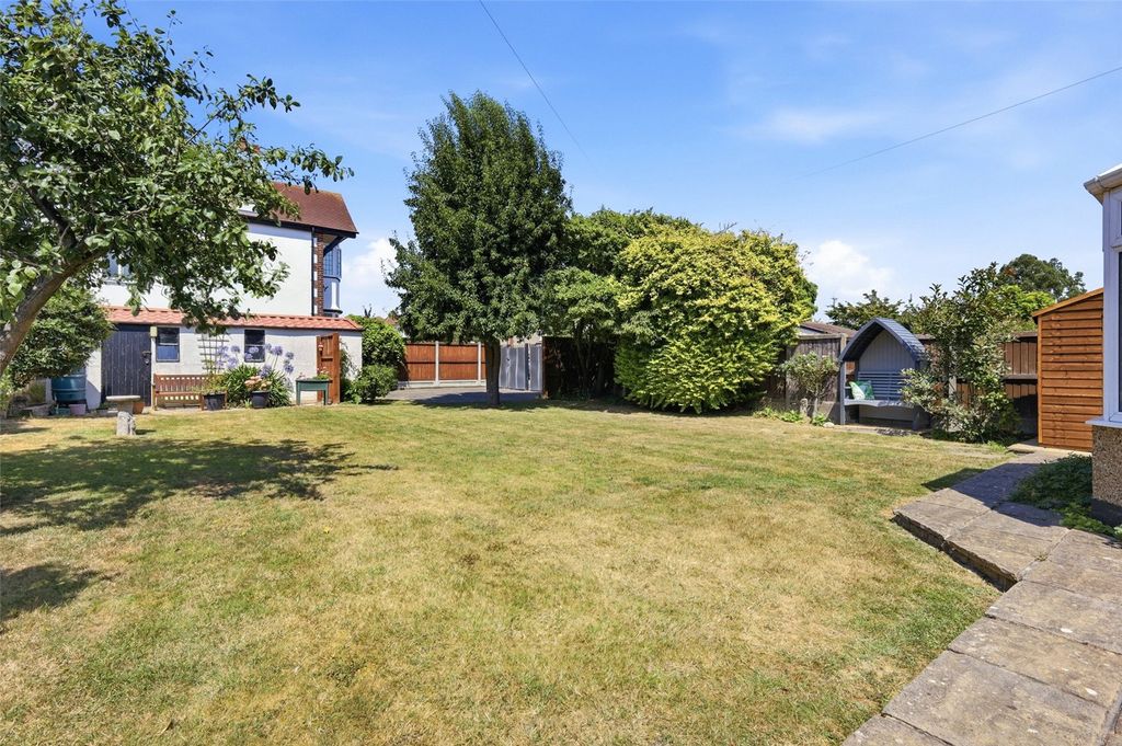 Property photo 2 of 24 Picture No. 34